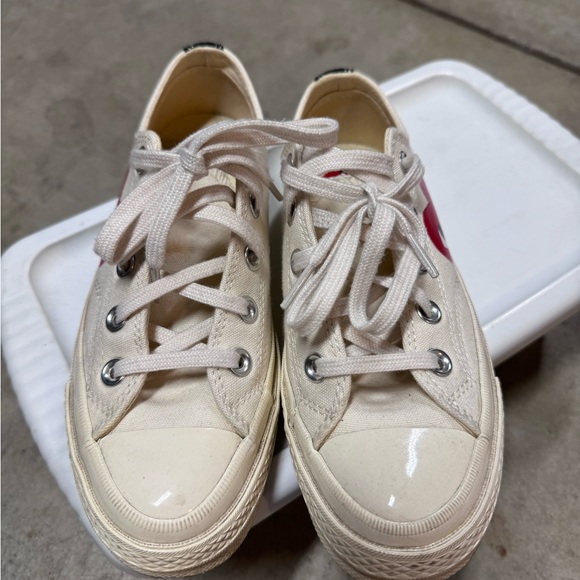 Shoes - Picture 2 of 7